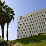 Hotel Ibis Barcelona Santa Coloma 2*