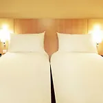 Ibis Barcelona Santa Coloma