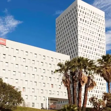 Hotel Ibis Barcelona Santa Coloma 2*