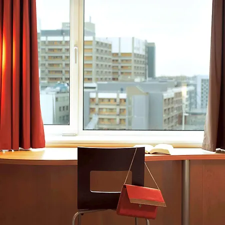 Ibis Barcelona Santa Coloma Hotel 2*
