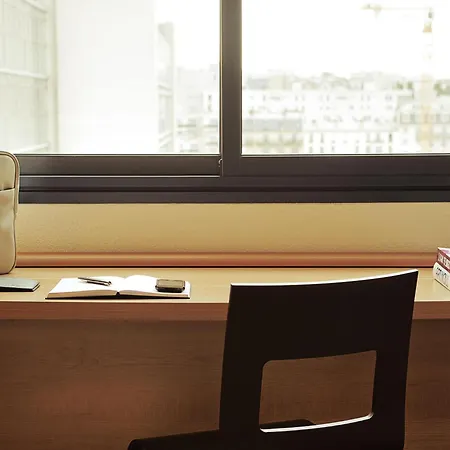 巴塞罗那圣科洛马宜必思酒店 酒店 Santa Coloma de Gramanet