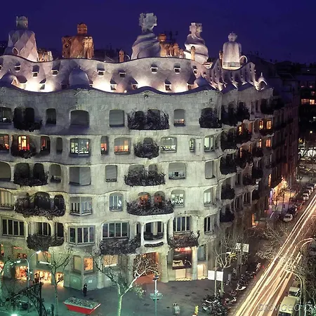 巴塞罗那圣科洛马宜必思酒店 Santa Coloma de Gramanet