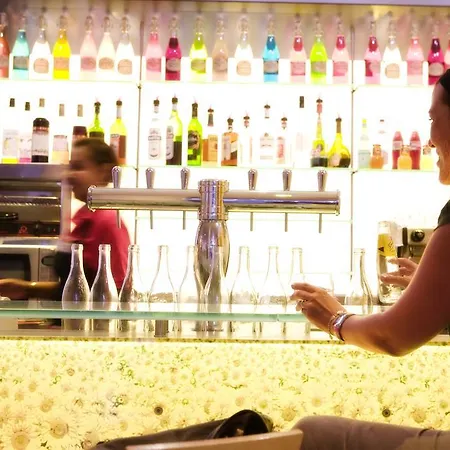 酒店 巴塞罗那圣科洛马宜必思酒店