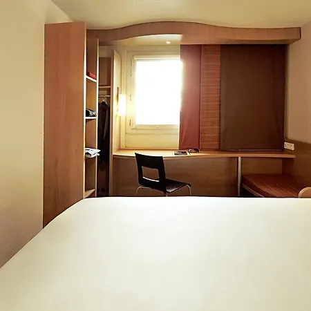 巴塞罗那圣科洛马宜必思酒店 2* Santa Coloma de Gramanet