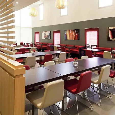 Ibis Barcelona Santa Coloma Hotel