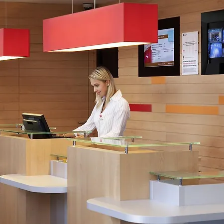 Hotel Ibis Barcelona Santa Coloma 2*